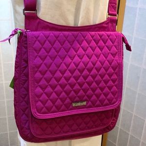 Vera Bradley NWT large crossbody in microfiber